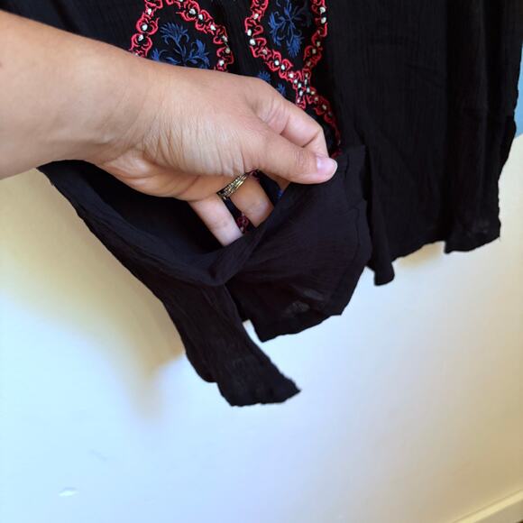 Sundance Embroidered Tunic Dress Medium Womens Floral Black Beach Cover Up - Picture 5 of 7